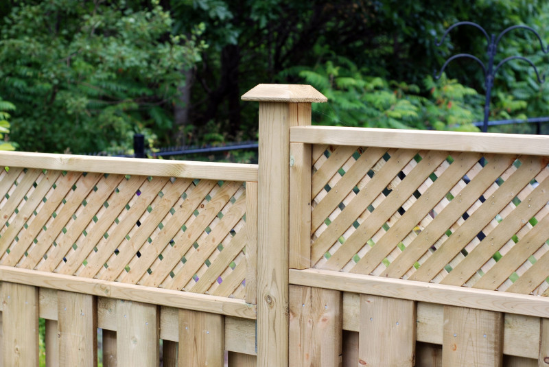 Installing a New Fence: What Qualities Do You Want in a Fencing Company?