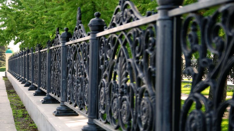 Top 3 Things to Consider When Choosing Fencing for Your Salem, OR, Home