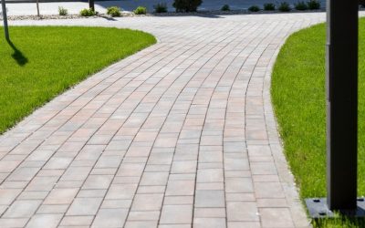 Enhance Your Outdoor Space with Landscape Curbing Residents Trust in Hartford WI